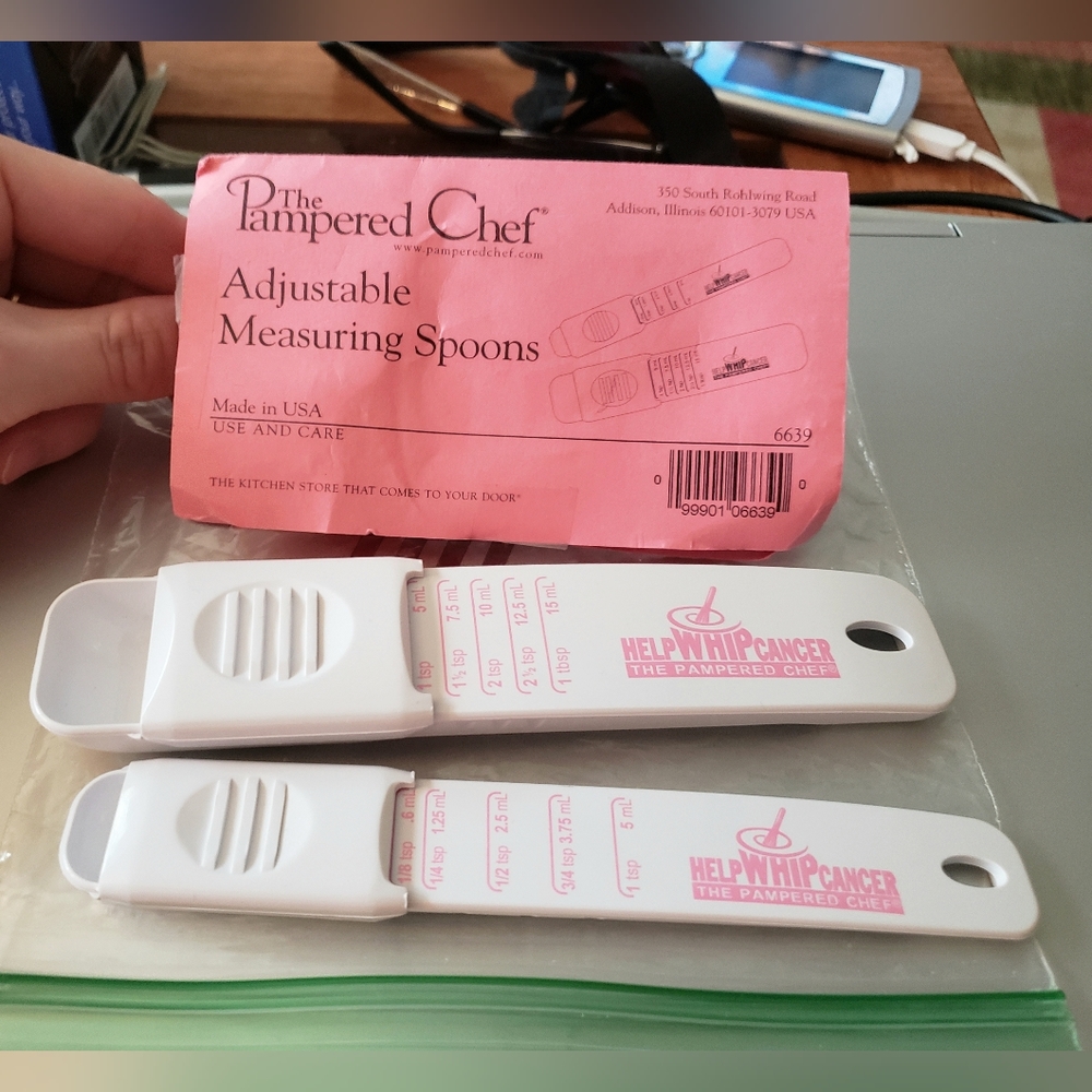 The Pampered Chef Bundle - Picture 4 of 16